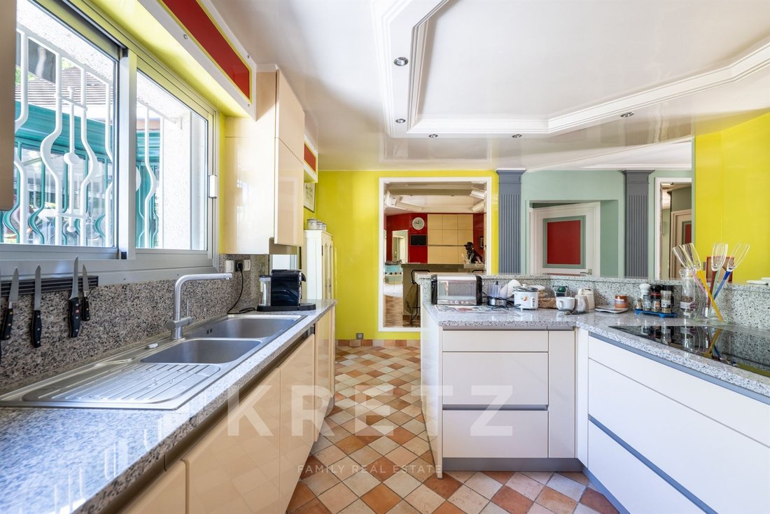 House in Longpont-sur-Orge, Ile-de-France, France 5 - 15933409