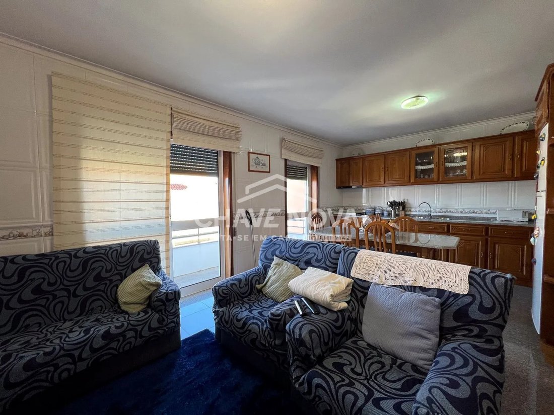 Townhouse in Santa Marinha e Sao Pedro da Afurada, Porto District, Portugal 3 - 17079703