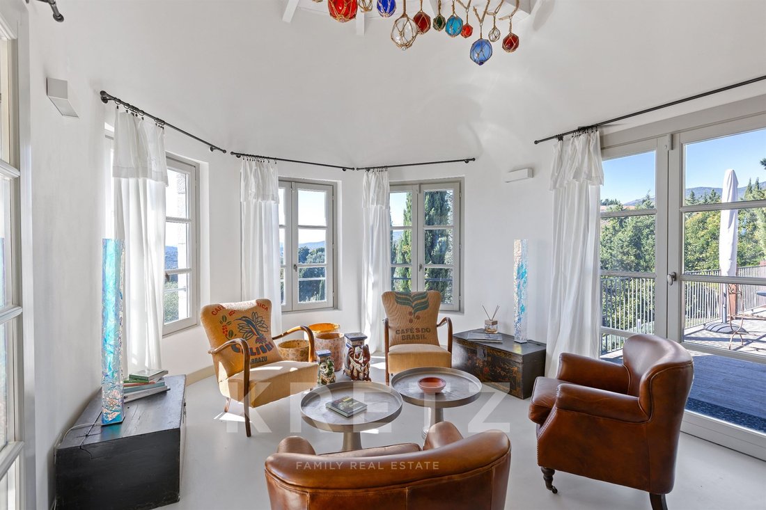 House in Grasse, Provence-Alpes-Côte d'Azur, France 3 - 16394459