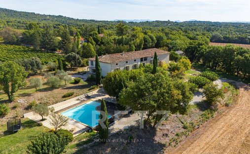 House in Pierrevert, Provence-Alpes-Côte d'Azur, France 1
