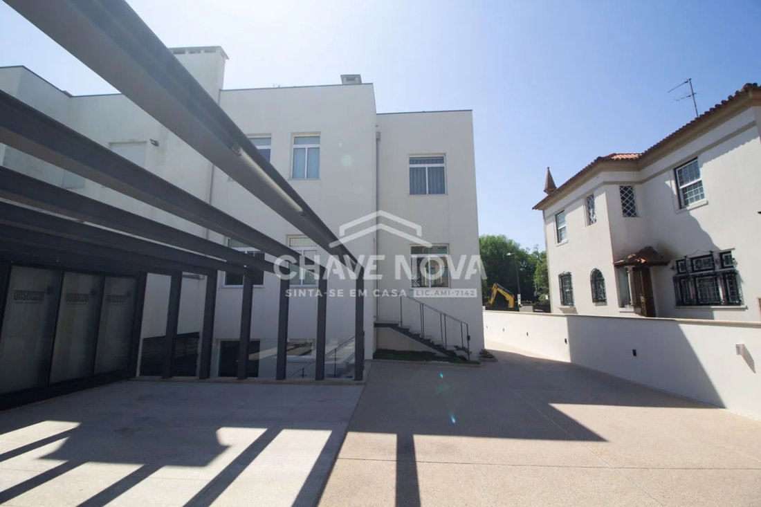 House in Lordelo do Ouro e Massarelos, Porto District, Portugal 2 - 17079812