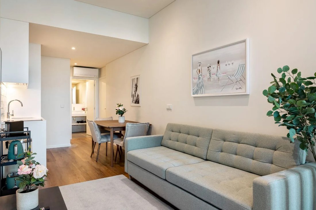 Apartment in Cedofeita, Santo Ildefonso, Se, Miragaia, Sao Nicolau e Vitoria, Porto District, Portugal 1 - 17081062
