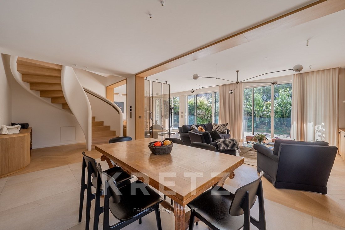 Apartment in Saint James-Général Koenig, Neuilly-sur-Seine, France 5 - 15384420