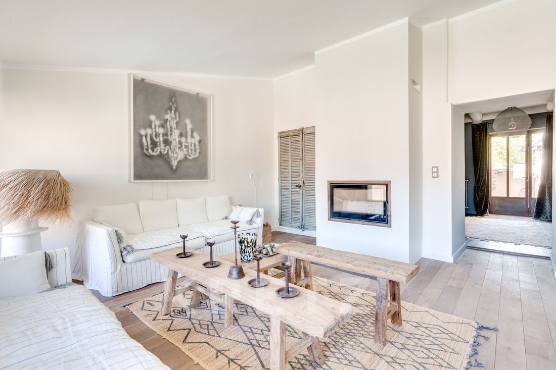 Villa in Granettes-Jauberte-Sainte Anne, Aix-en-Provence, France 3 - 16543235