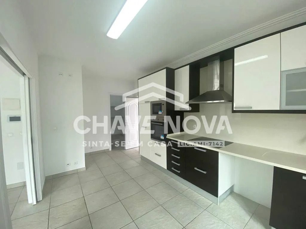 Townhouse in Ericeira, Lisbon, Portugal 2 - 17080543