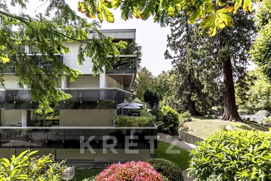 Apartment in Saint-Cloud, Ile-de-France, France 1 - 15996083