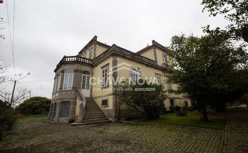 Villa à Santa Marinha et Sao Pedro da Afurada, District de Porto, Portugal 1