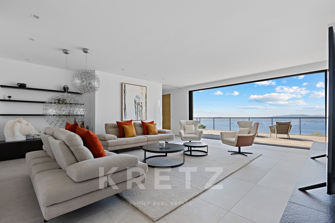 Villa in Grimaud, Provence-Alpes-Côte d'Azur, France 5 - 16969023