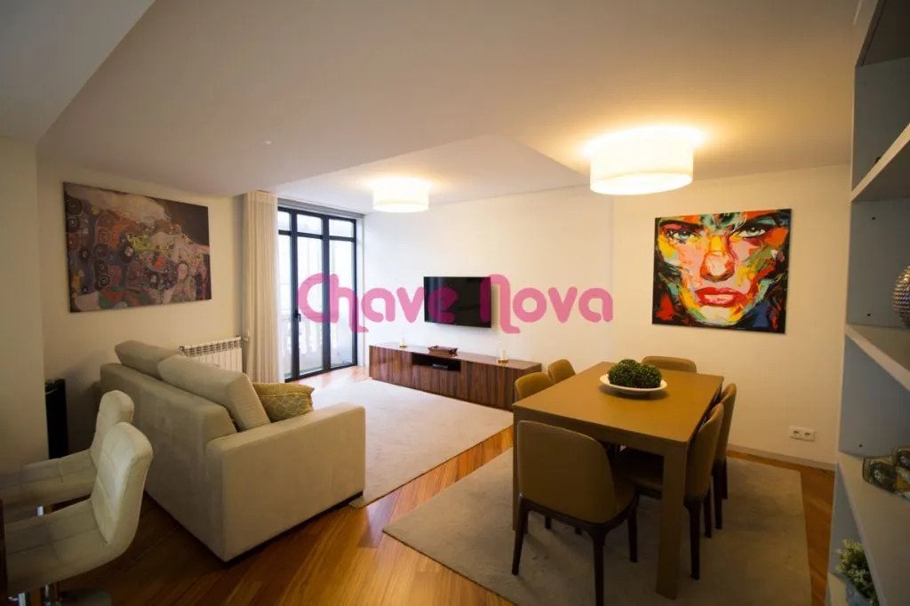 Apartment in Cedofeita, Santo Ildefonso, Se, Miragaia, Sao Nicolau e Vitoria, Porto District, Portugal 1 - 17079459