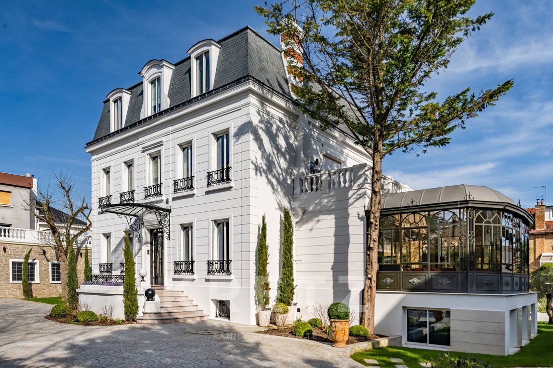 House in La Varenne, Saint-Maur-des-Fossés, France 2 - 15936702