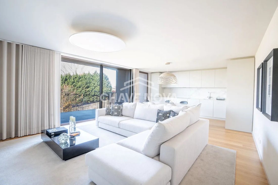 Apartment in Santa Marinha e Sao Pedro da Afurada, Porto District, Portugal 1 - 17078667