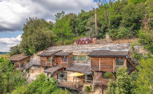 House in Vezac, Nouvelle-Aquitaine, France 1