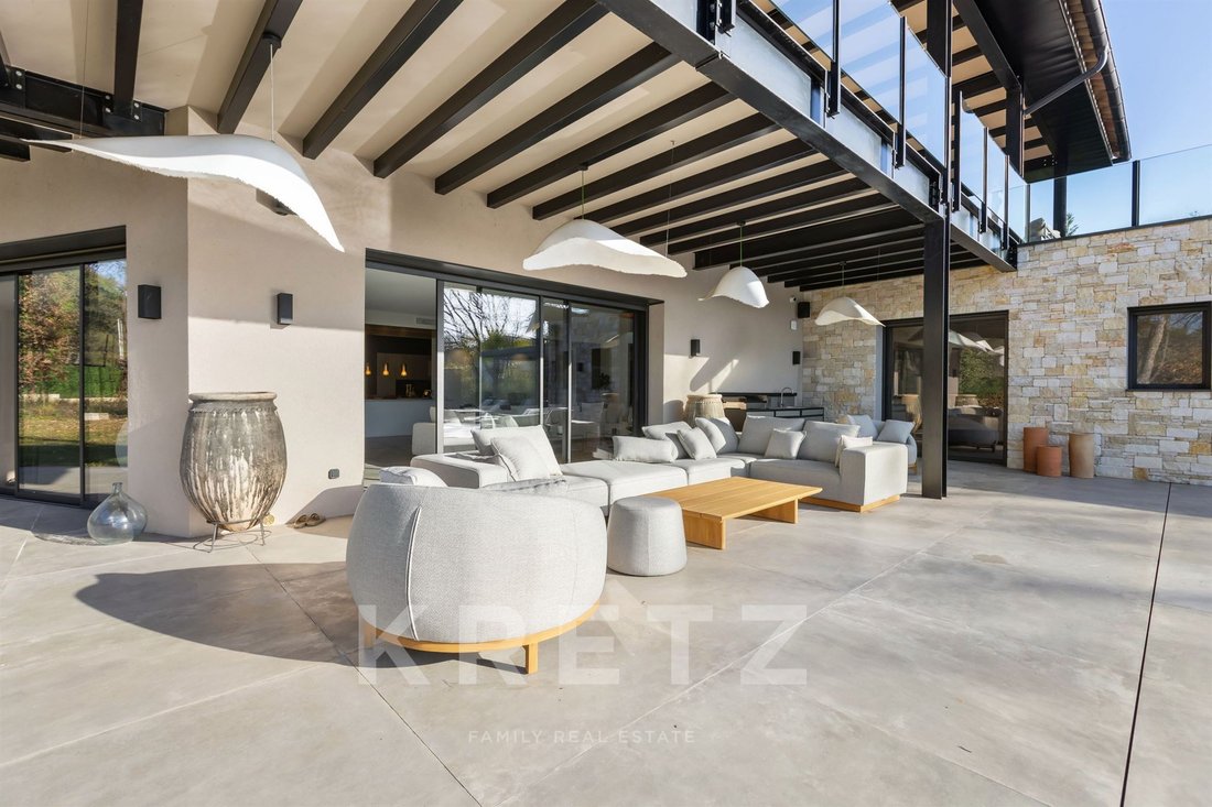 House in Mougins, Provence-Alpes-Côte d'Azur, France 5 - 16914971