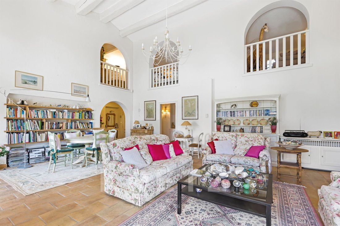 House in Châteauneuf-Grasse, Provence-Alpes-Côte d'Azur, France 5 - 15567096