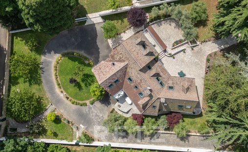 House in Longpont-sur-Orge, Ile-de-France, France 1