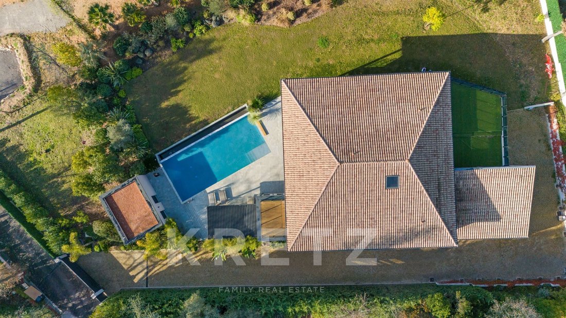 House in Mougins, Provence-Alpes-Côte d'Azur, France 2 - 16914971