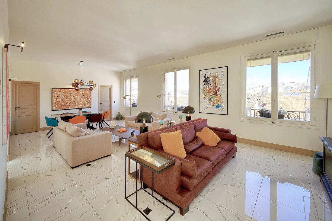 Apartment in Saint Nicolas, Cannes, France 3 - 16119360
