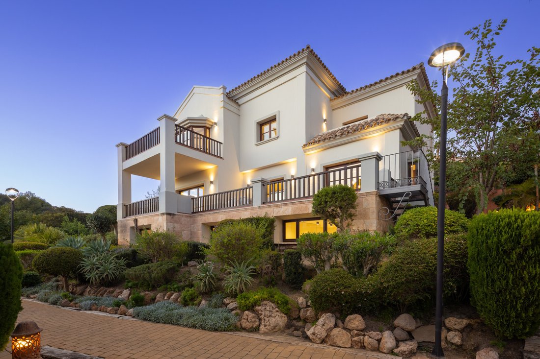 Villa in Golden Mile, Andalusia, Spain 3 - 17082851