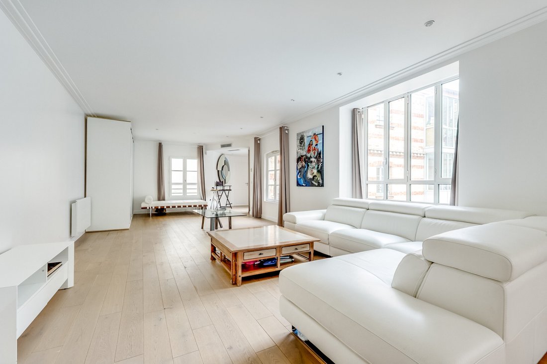 Apartment in Saint Philippe du Roule, Paris 8e Arrondissement, Paris 1 - 17078730