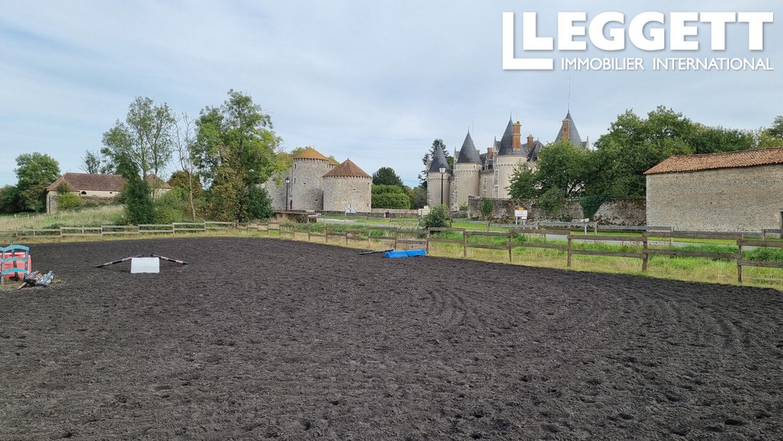 Villa in Centre, Montmorillon, France 5 - 17079629