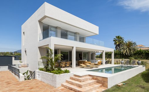 Villa in San Pedro de Alcántara, Andalusien, Spanien 1