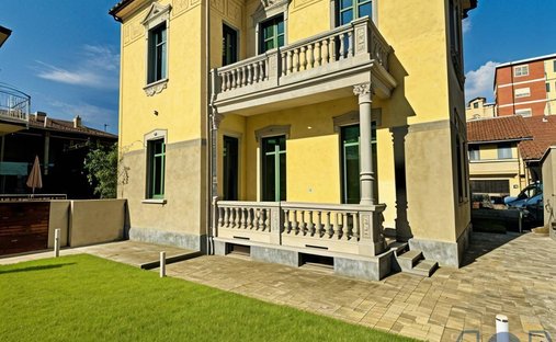 Villa in Historisches Zentrum, Chieri, Piemont 1