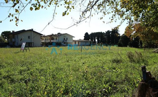 Terreno en Zanè, Véneto, Italia 1