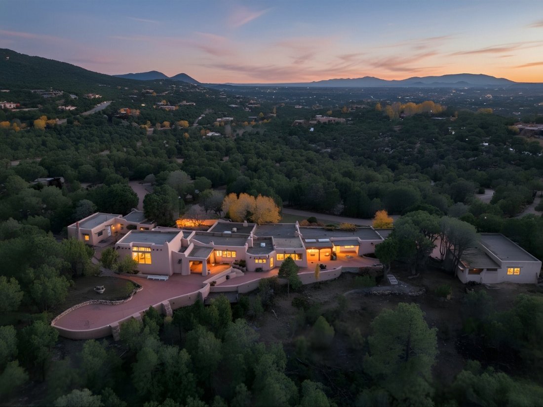 House in Santa Fe, New Mexico, United States 1 - 16617943