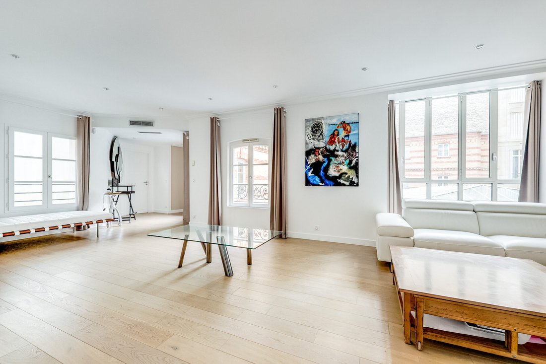 Apartment in Saint Philippe du Roule, Paris 8e Arrondissement, Paris 3 - 17078730