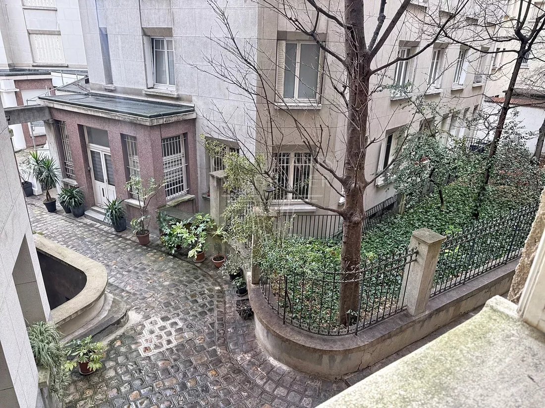 Apartment in Muette Nord, Paris 16e Arrondissement, Paris 2 - 17082929