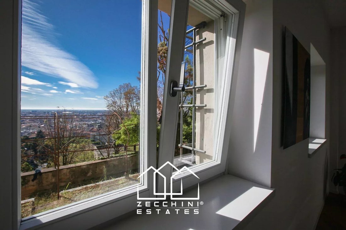Apartment in Upper Town, Bergamo, Lombardy 2 - 17078776