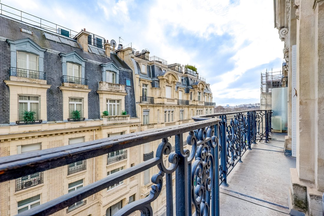 Apartment in Saint Philippe du Roule, Paris 8e Arrondissement, Paris 2 - 17078717