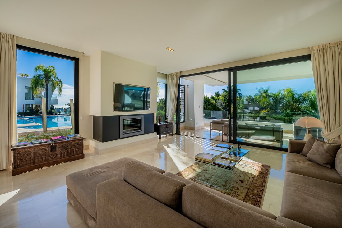 Apartment in Golden Mile, Andalusia, Spain 1 - 17082897
