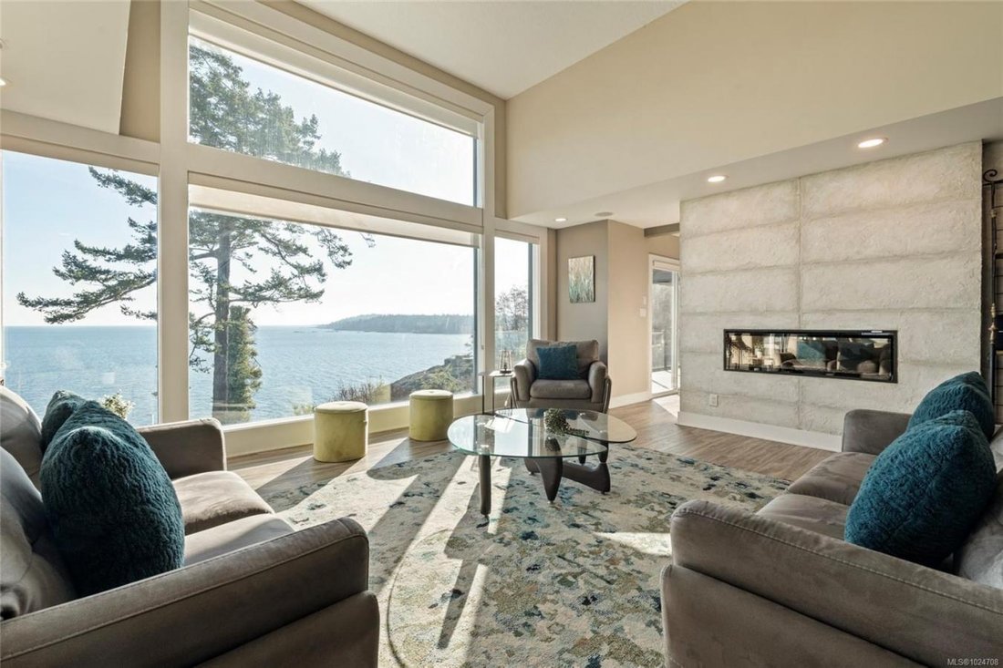 House in Saanich, British Columbia, Canada 3 - 17083166