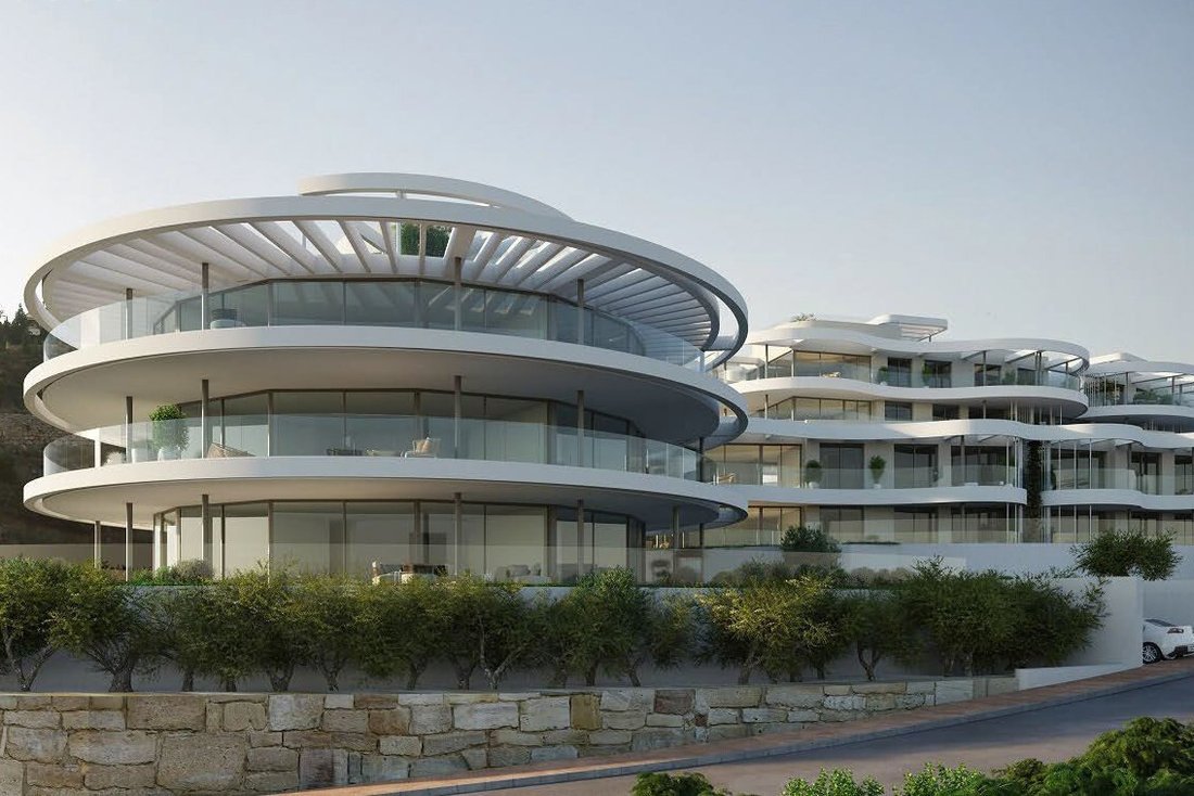 Apartment in La Quinta, Benahavis, Andalusia 1 - 17082888