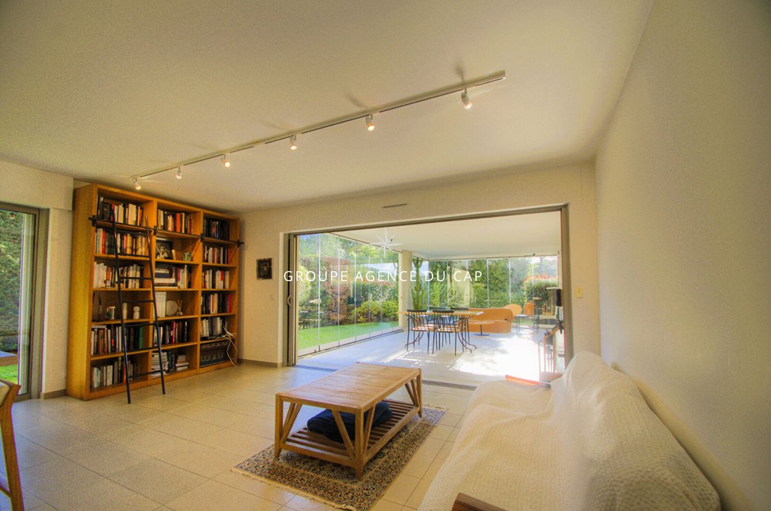 Apartment in Centre ville, Saint-Raphaël, France 5 - 17079024