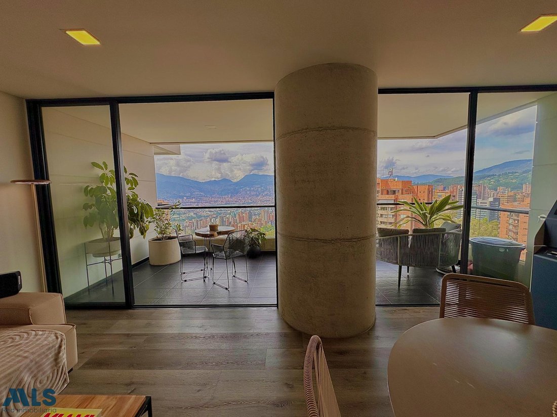 Apartment in Medellín, Antioquia, Colombia 2 - 17075138
