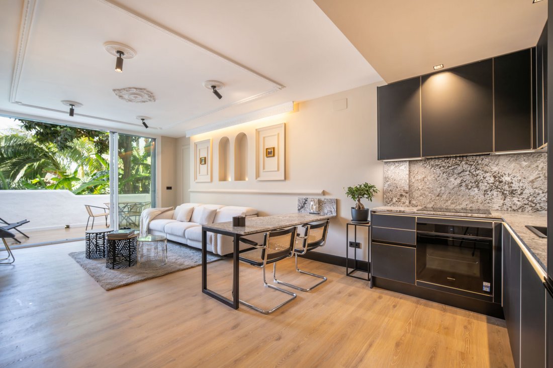 Apartment in Golden Mile, Andalusia, Spain 2 - 17082872