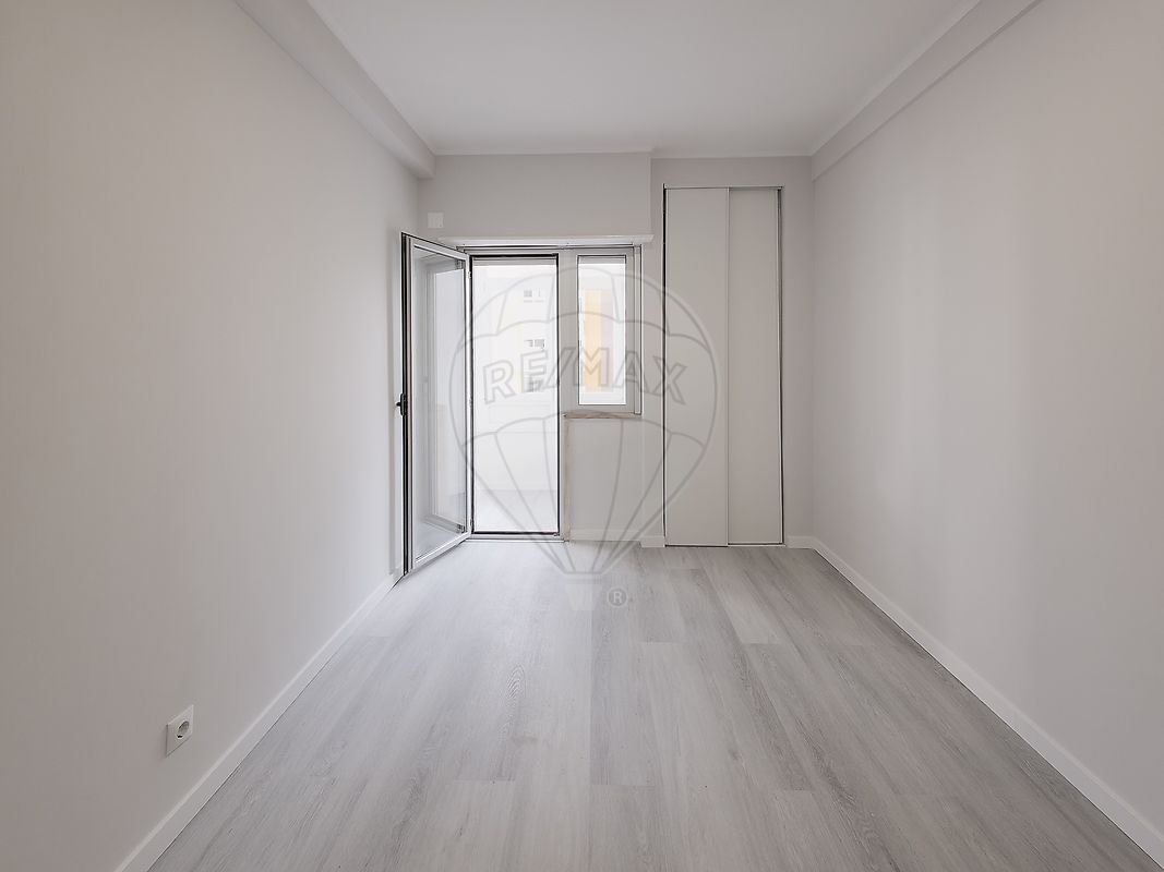 Apartment in Oeiras e Sao Juliao da Barra, Paco de Arcos e Caxias, Lisbon, Portugal 5 - 16990537