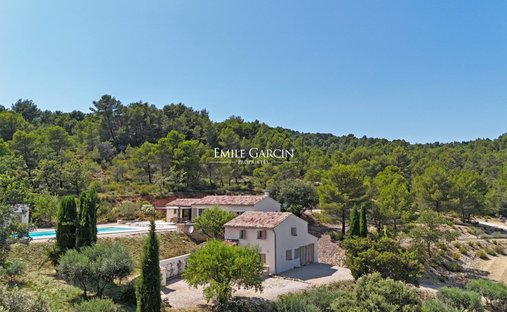 Villa in Joucas, Provence-Alpes-Côte d'Azur, Frankreich 1