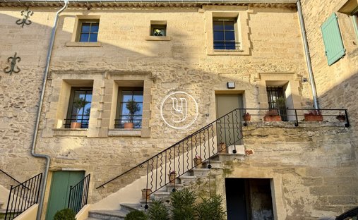 Appartamento a Uzès, Occitania, Francia 1