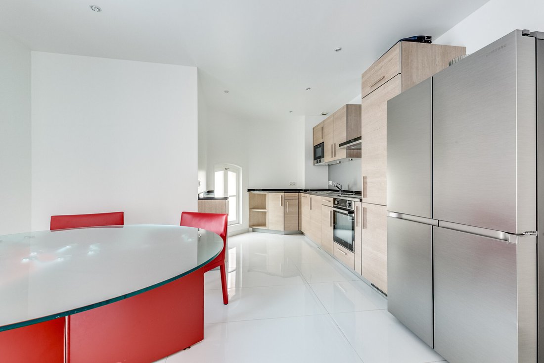 Apartment in Saint Philippe du Roule, Paris 8e Arrondissement, Paris 5 - 17078730