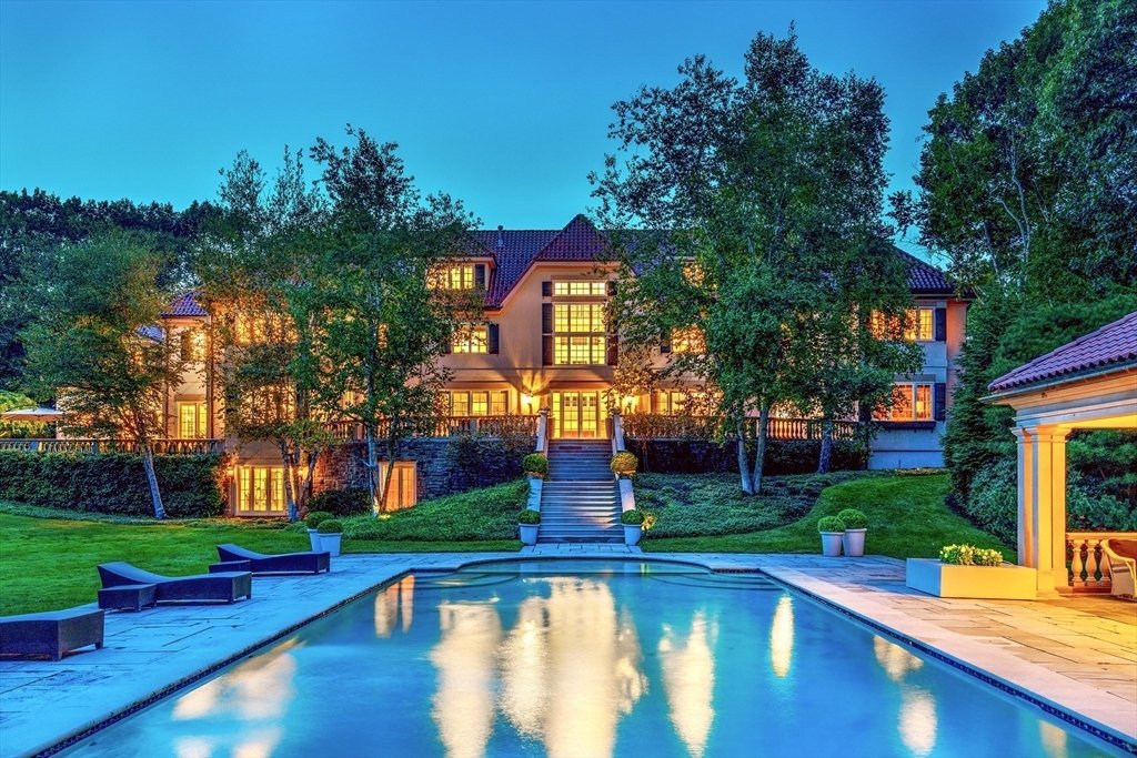 House in Westwood, Massachusetts, United States 1 - 17083098