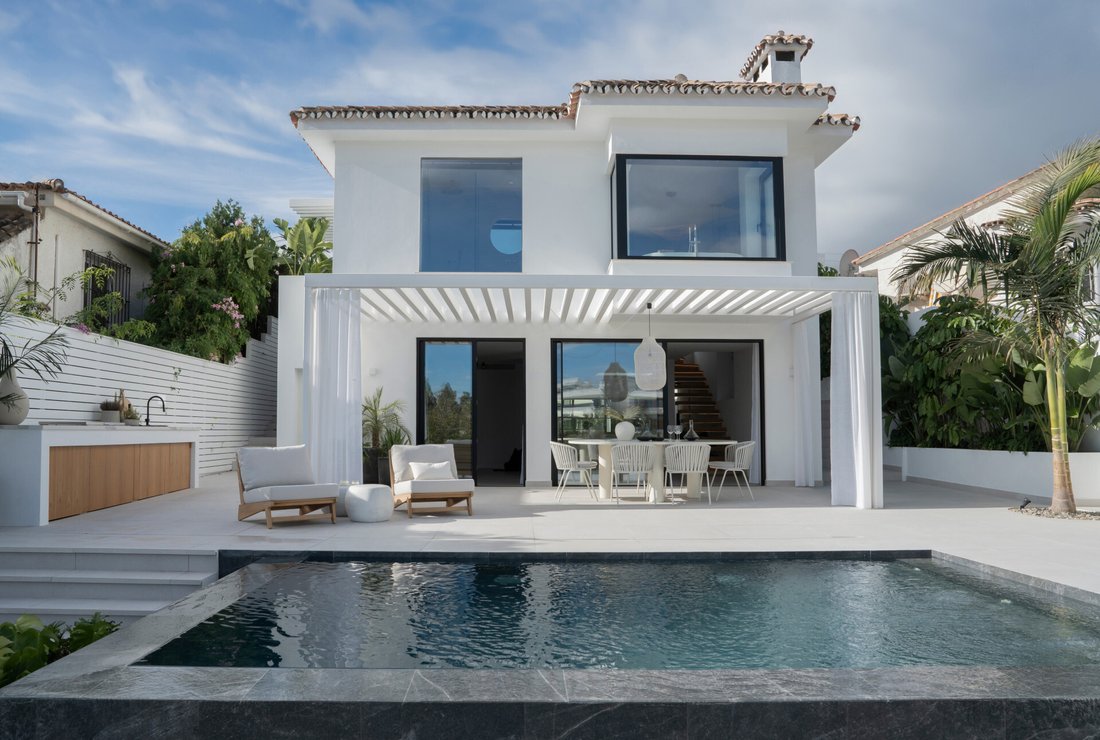 Villa in Nueva Andalucia, Marbella, Spain 2 - 17082849