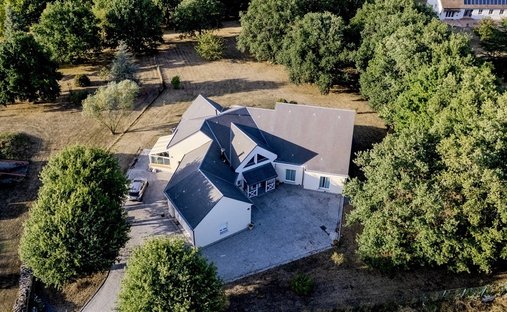 House in Vienne-en-Val, Centre-Val de Loire, France 1
