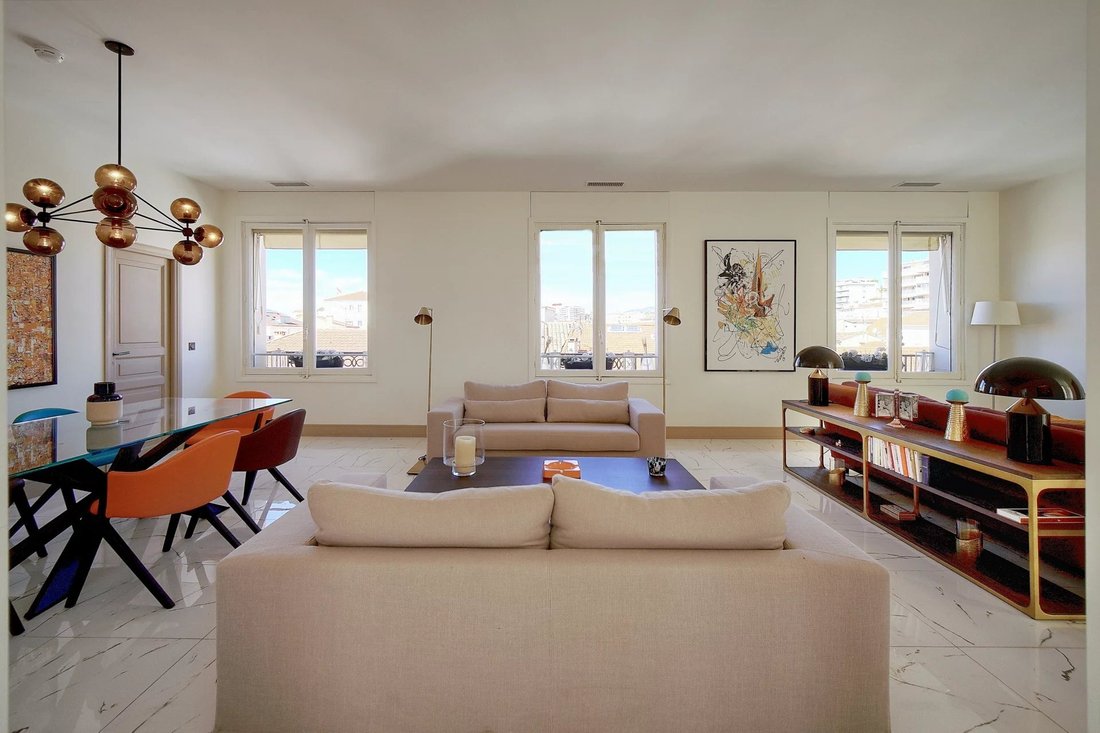 Apartment in Saint Nicolas, Cannes, France 4 - 16119360
