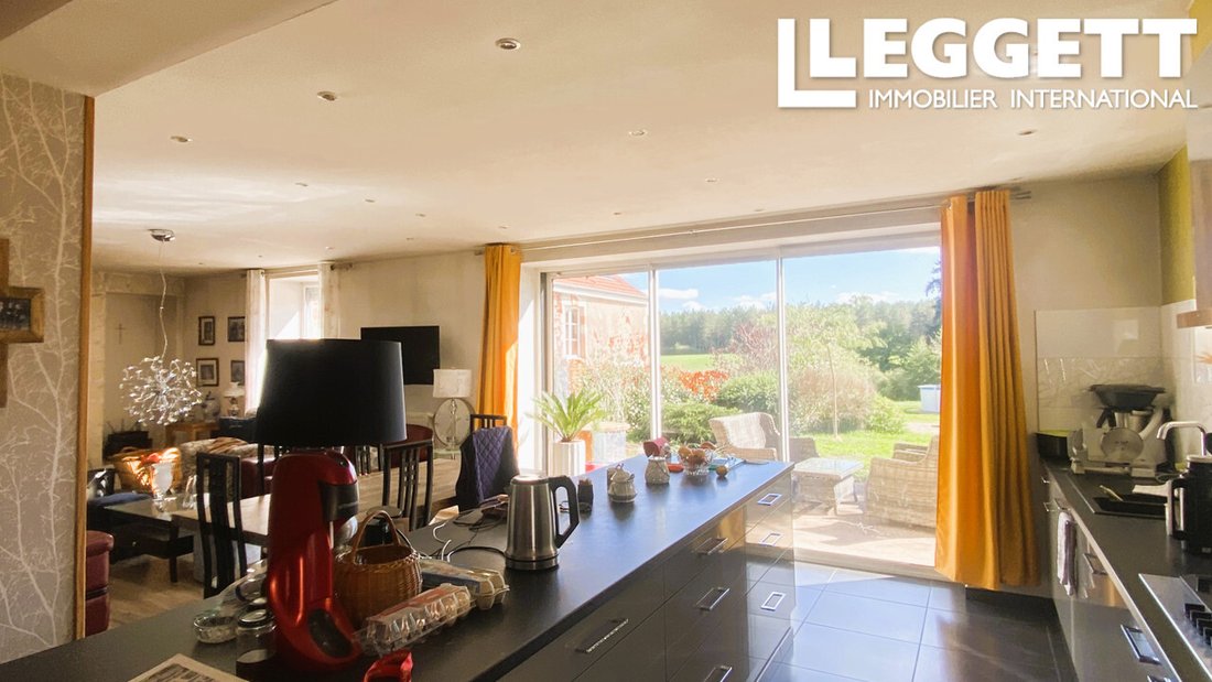 House in Epineuil-le-Fleuriel, Centre-Val de Loire, France 3 - 17079643