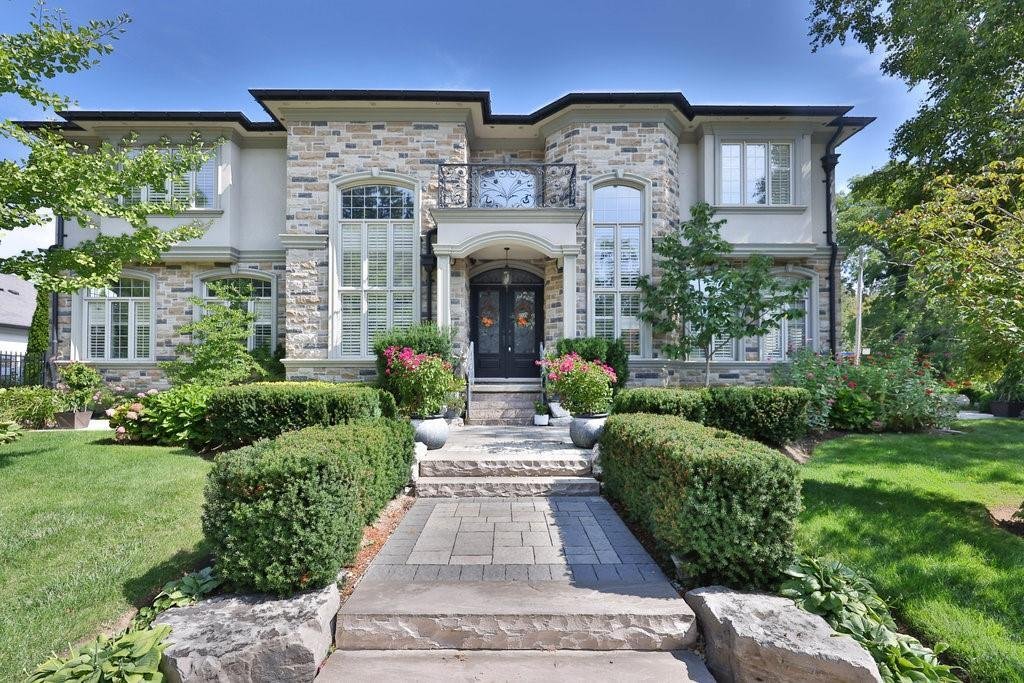House in Burlington, Ontario, Canada 1 - 17086578