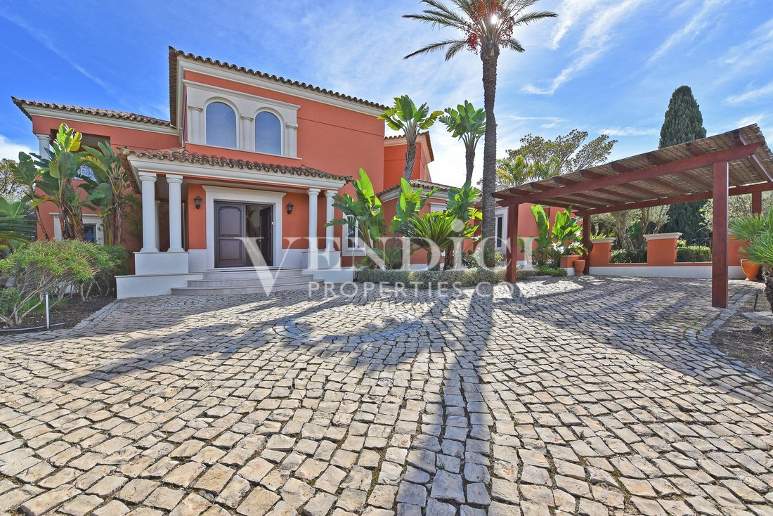 Villa in Quinta do Lago, Almancil, Portugal 1 - 16612129