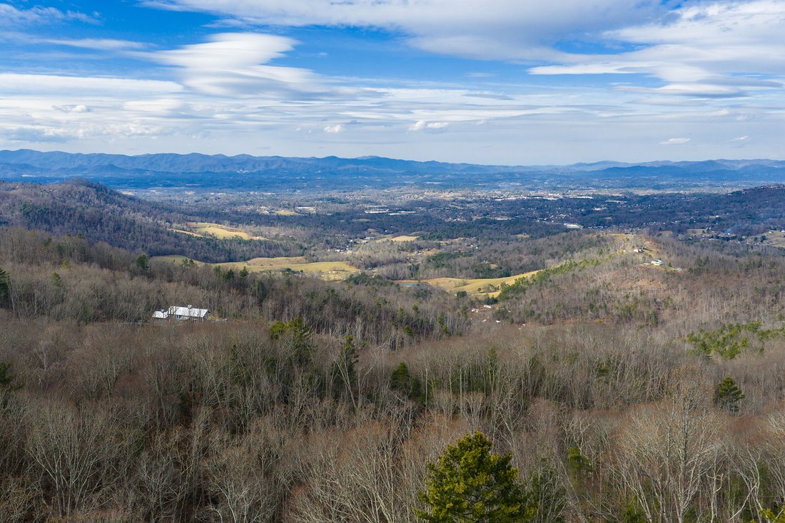 Land in Asheville, North Carolina, United States 1 - 17086504
